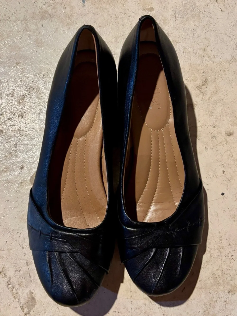 Hotter black shoes